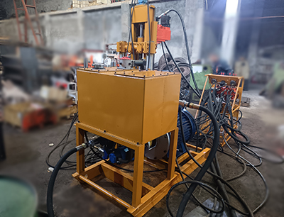 向下打孔斜度-20度—60度垂直定向鉆機