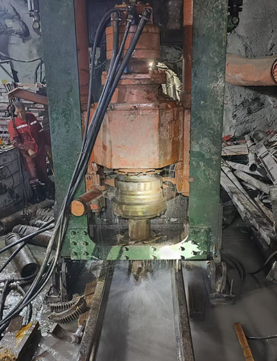 礦山反井鉆機(jī)施工工藝流程